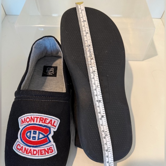 Men’s NHL Montreal Canadiens Black Slippers - Picture 7 of 7